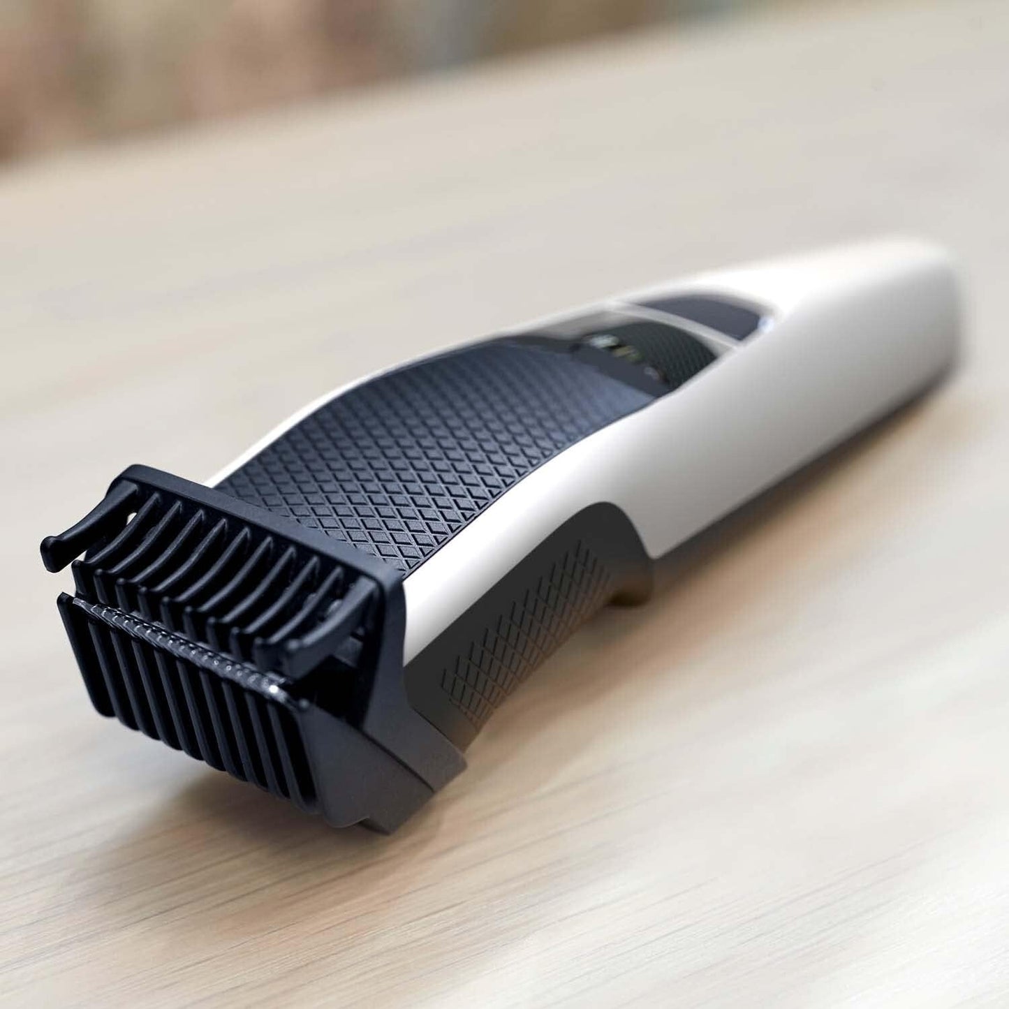 Philips BEARDTRIMMER Series 3000 BT3206/13 regolabarba Nero, Argento