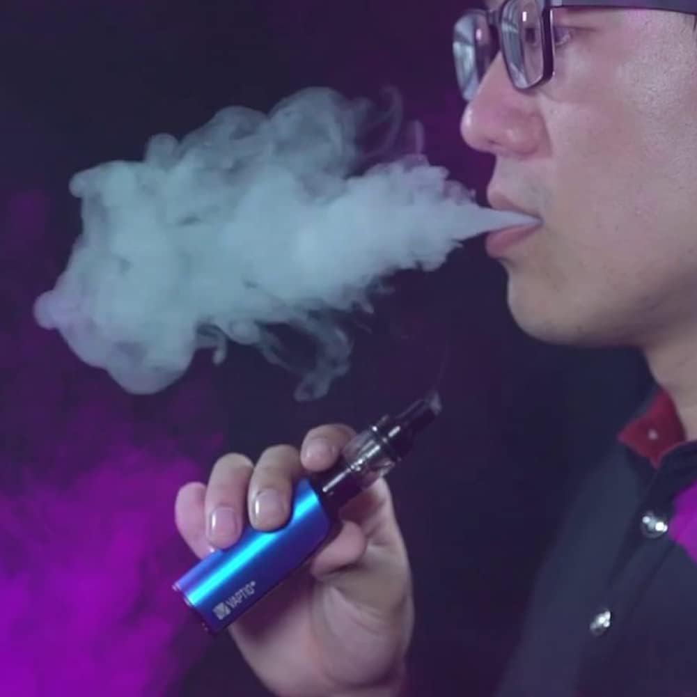 VAPTIO Cosmo Kit Sigaretta Elettronica 1500mAh Batteria 30W Vape Pen con Serbatoio Cosmo da 2,0 ml, 2 pezzi Bobina Cosmo 0,7ohm/1,6ohm,No E Liquid No Nicotina(blu)
