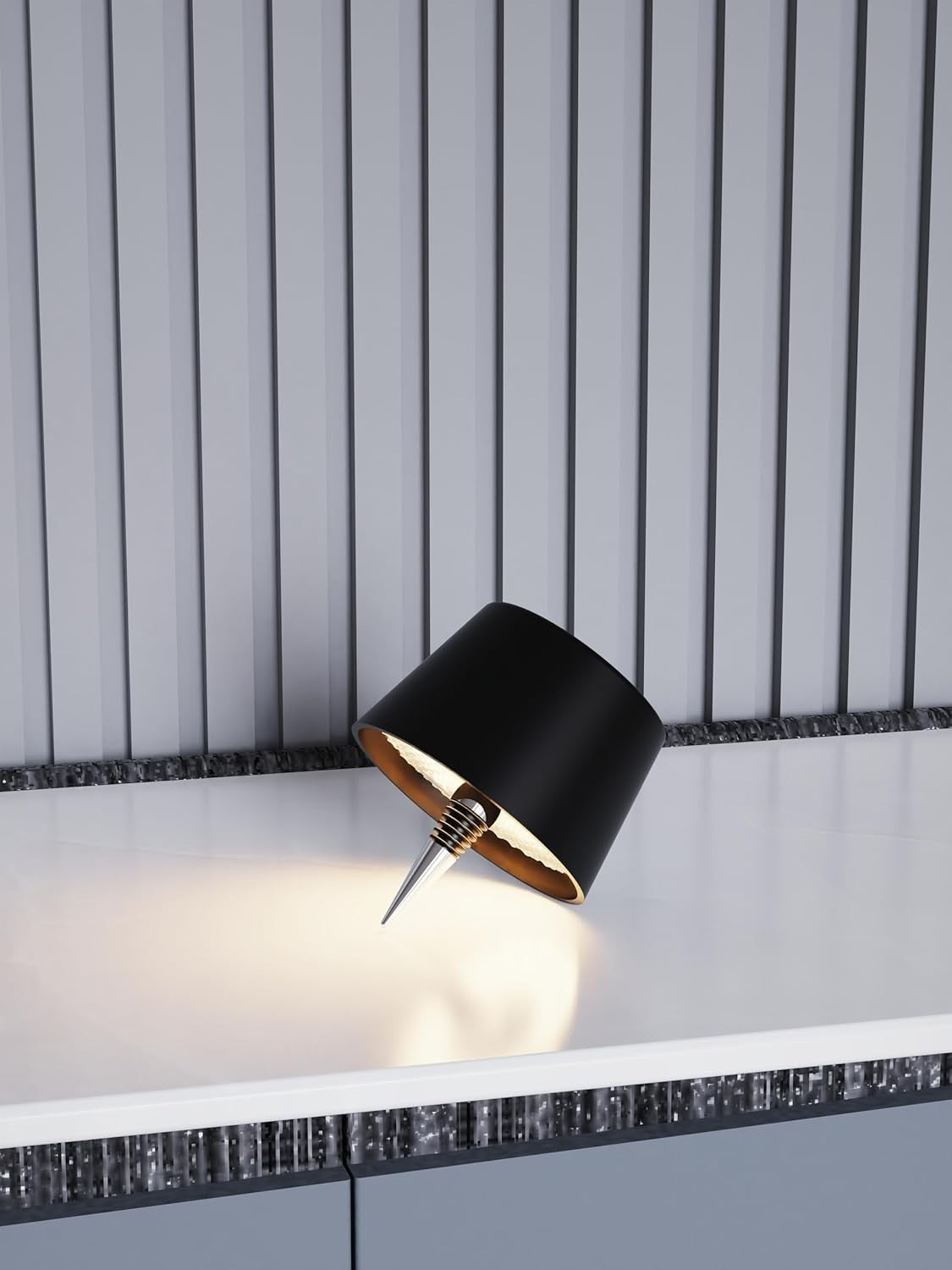 Lampada ricaricabile a forma di bottiglia da tavolo wireless dimmerabile