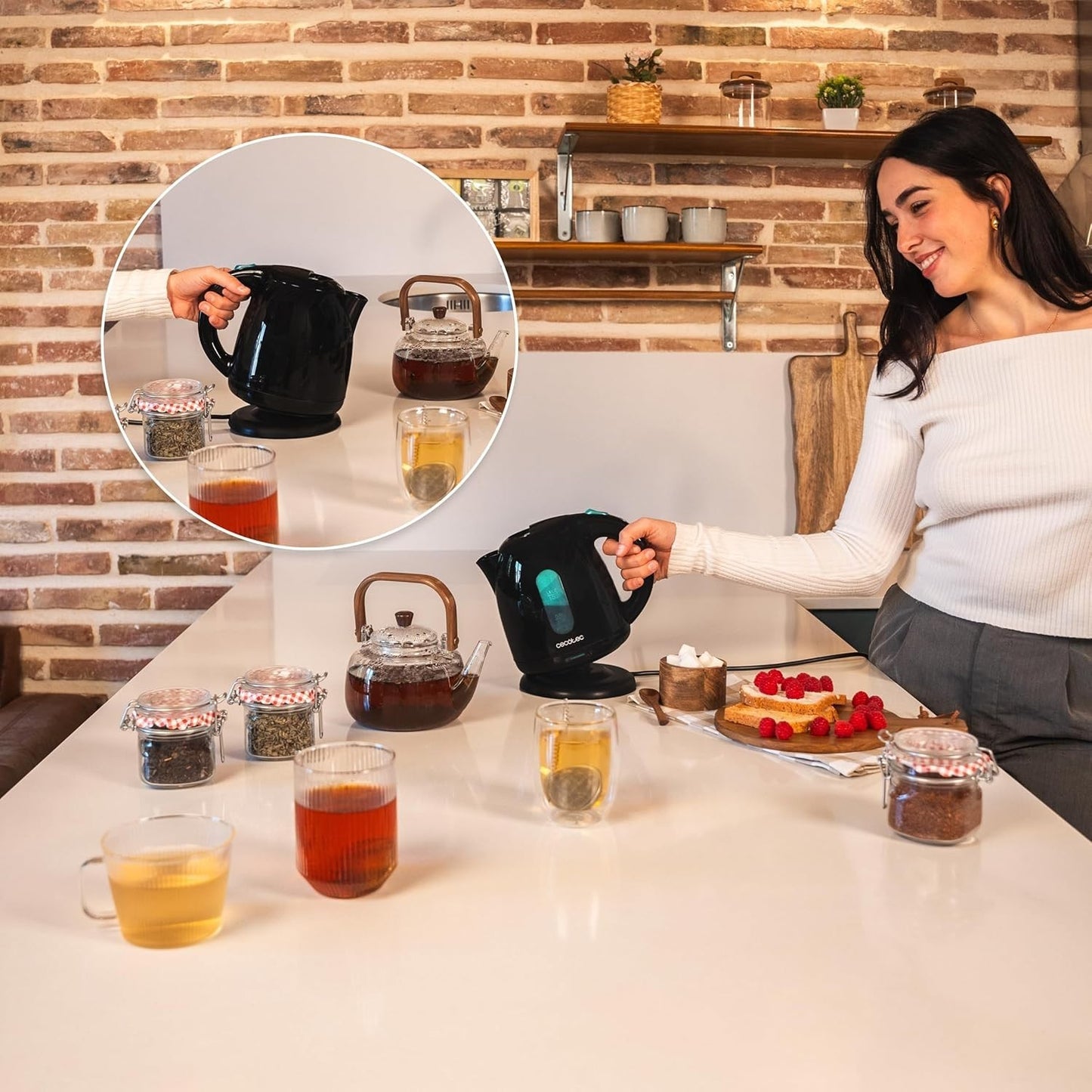 Bollitore elettrico Cecotec Thermosense 140 nero, capacità 1 litro, 2200 W